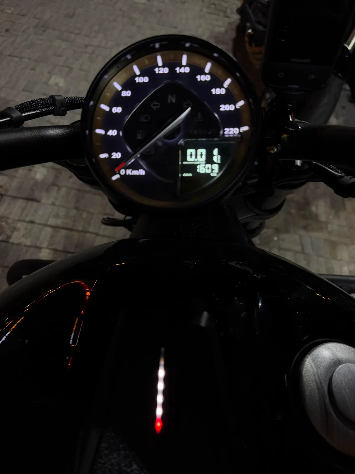 Benda Dark Flag 500 — Bakı (8)