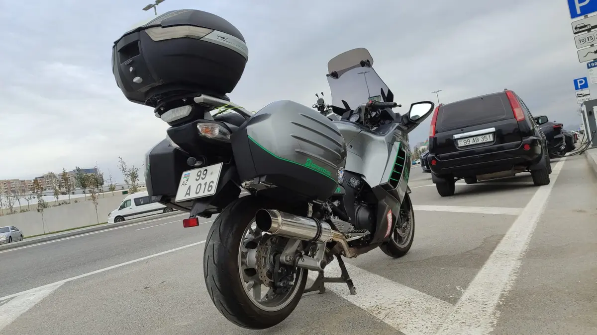 Kawasaki GTR 1400 — Bakı (8)