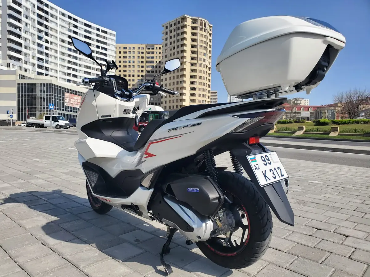 Honda PCX 160 — Bakı (5)