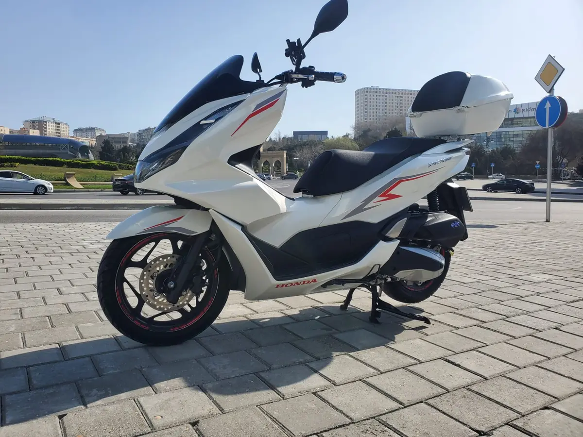 Honda PCX 160 — Bakı (3)