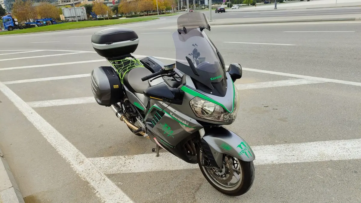 Kawasaki GTR 1400 — Bakı (4)