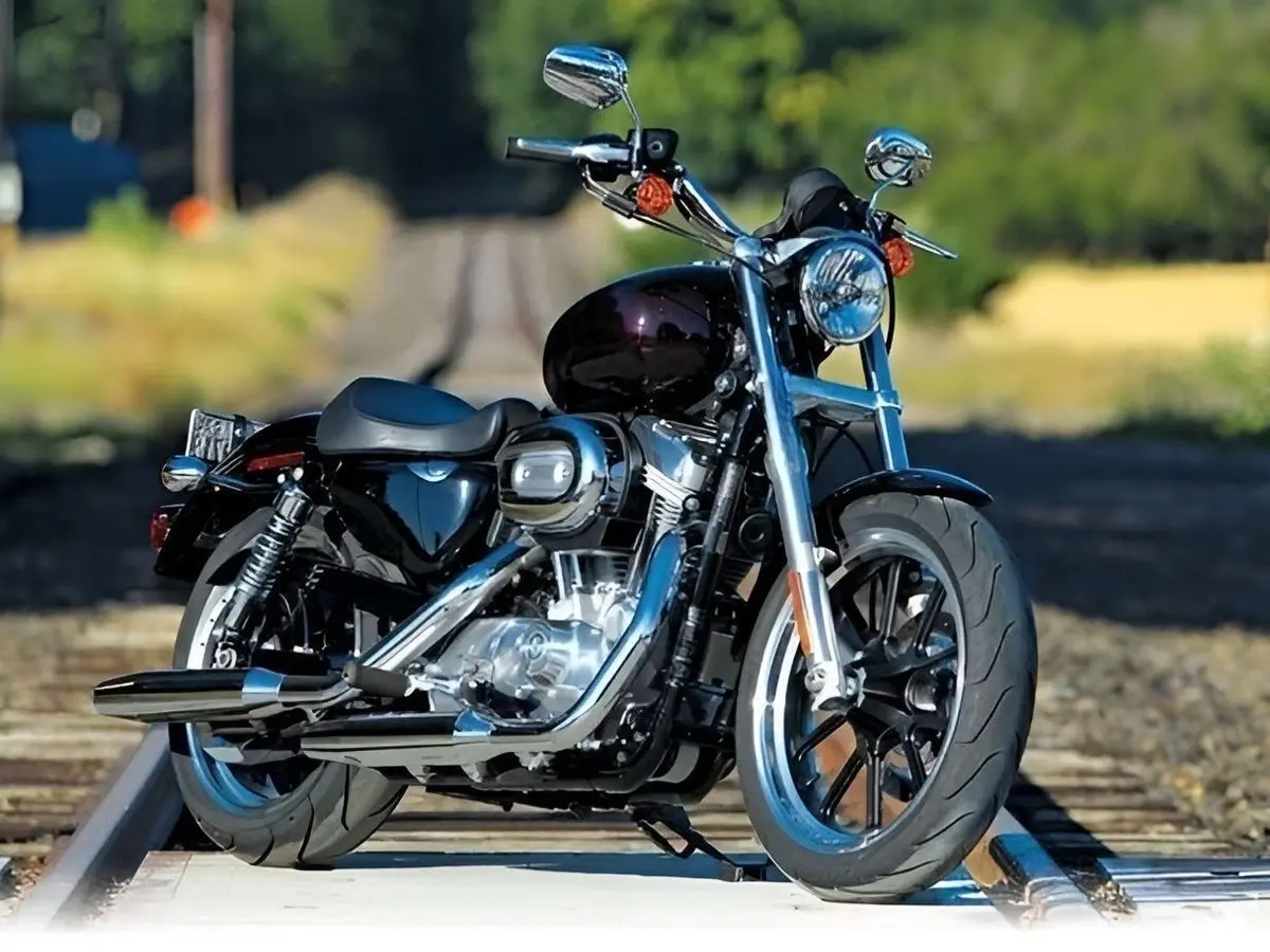 Harley Davidson Sportster SuperLow XL883L — Bakı (2)