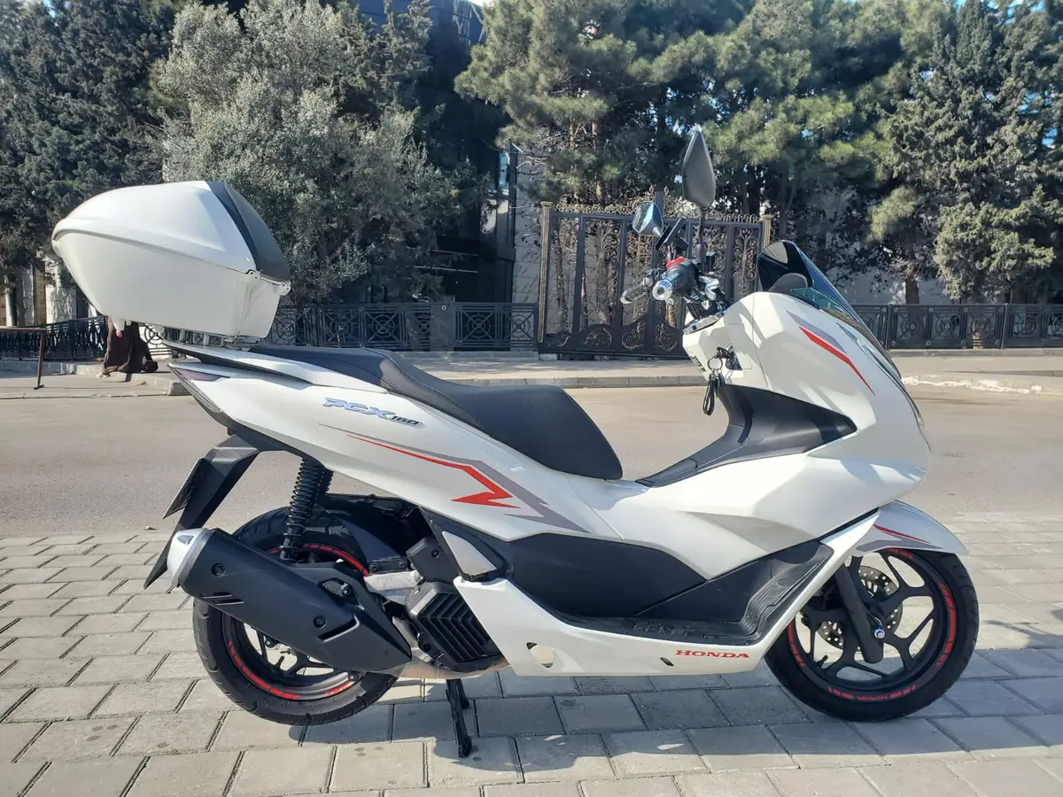 Honda PCX 160 — Bakı (4)