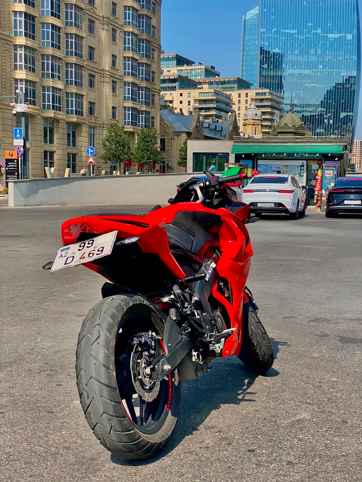 Bajaj Pulsar RS 200 — Bakı (6)