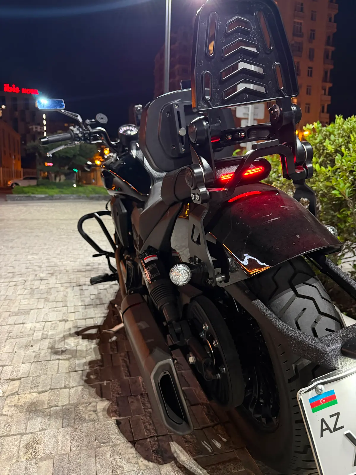 Benda Dark Flag 500 — Bakı (4)